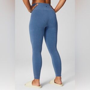 NWOT Fabletics Cloud Seamless High-Waisted Legging size small